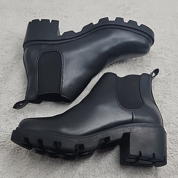 STEVE MADDEN STYLE HADLEE LUG SOLE ANKLE CHELSEA BLACK BOOTIE WOMEN'S 11 NWOB 😊 - Picture 13 of 16